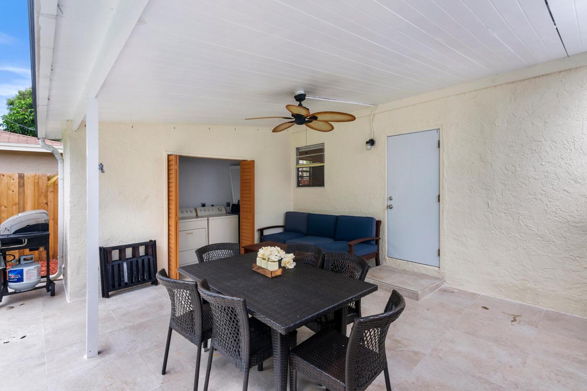 Chic Downtown Vacation Home And Guest Home Γουεστ Παλμ Μπιτς Εξωτερικό φωτογραφία