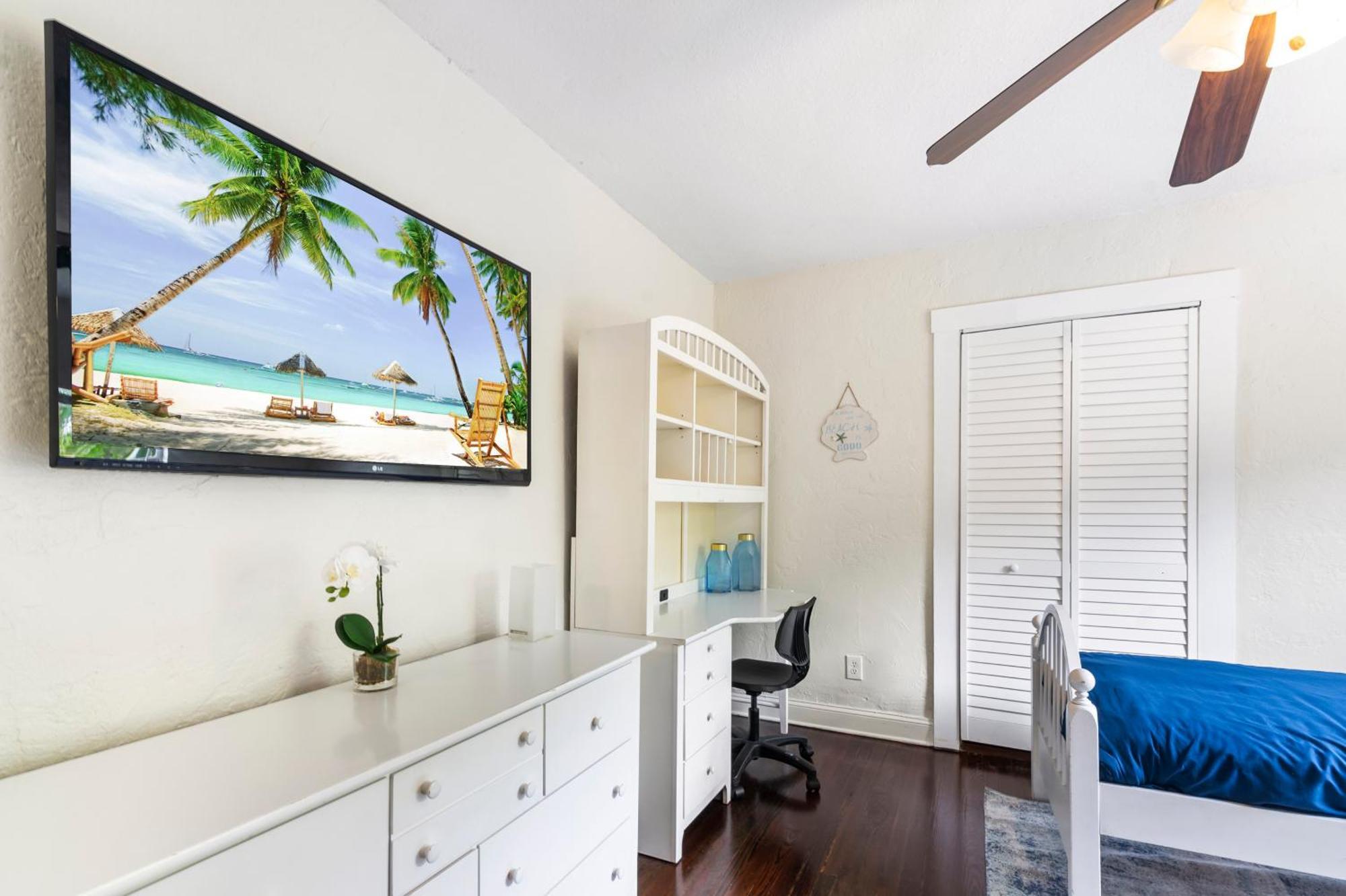 Chic Downtown Vacation Home And Guest Home Γουεστ Παλμ Μπιτς Εξωτερικό φωτογραφία