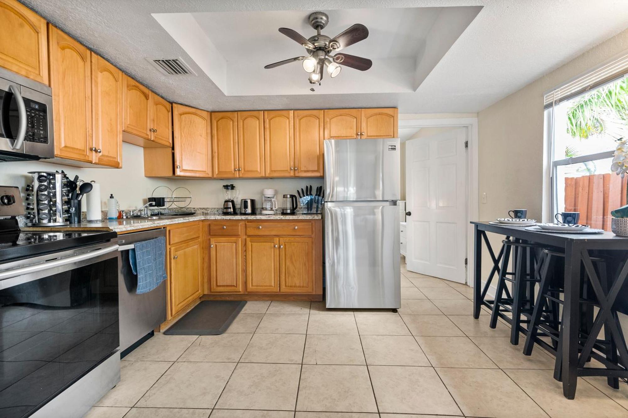 Chic Downtown Vacation Home And Guest Home Γουεστ Παλμ Μπιτς Εξωτερικό φωτογραφία