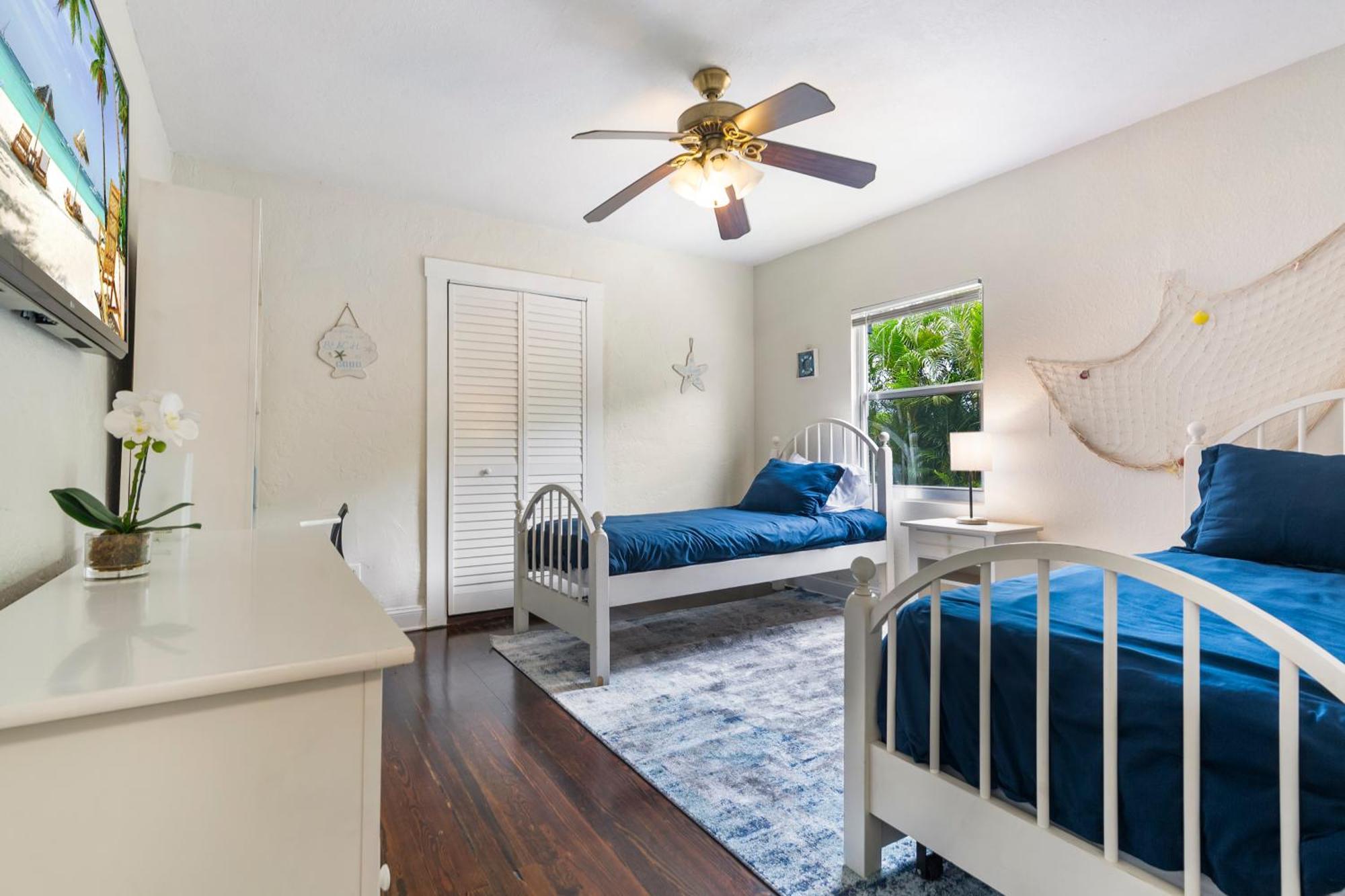 Chic Downtown Vacation Home And Guest Home Γουεστ Παλμ Μπιτς Εξωτερικό φωτογραφία