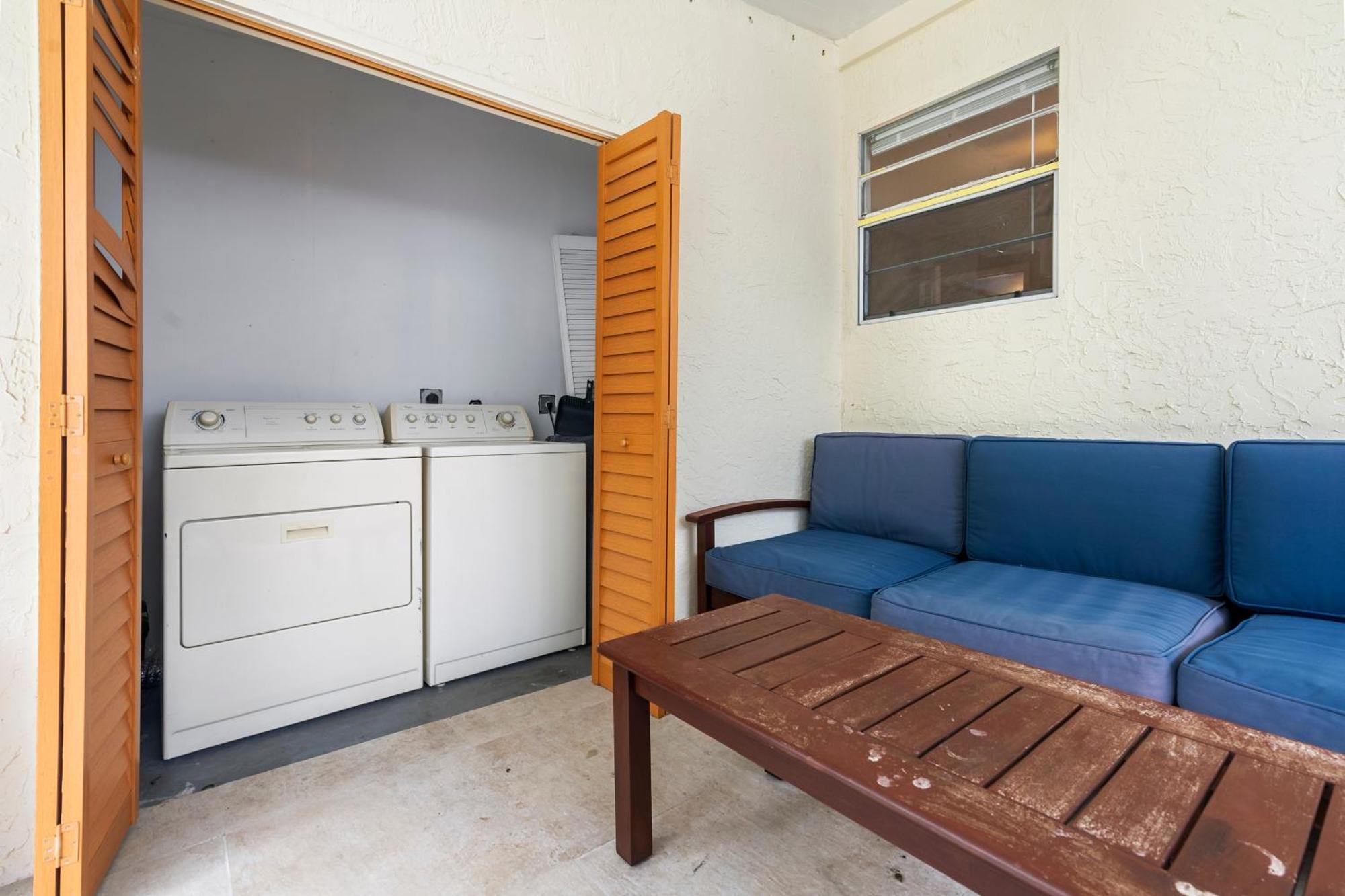 Chic Downtown Vacation Home And Guest Home Γουεστ Παλμ Μπιτς Εξωτερικό φωτογραφία