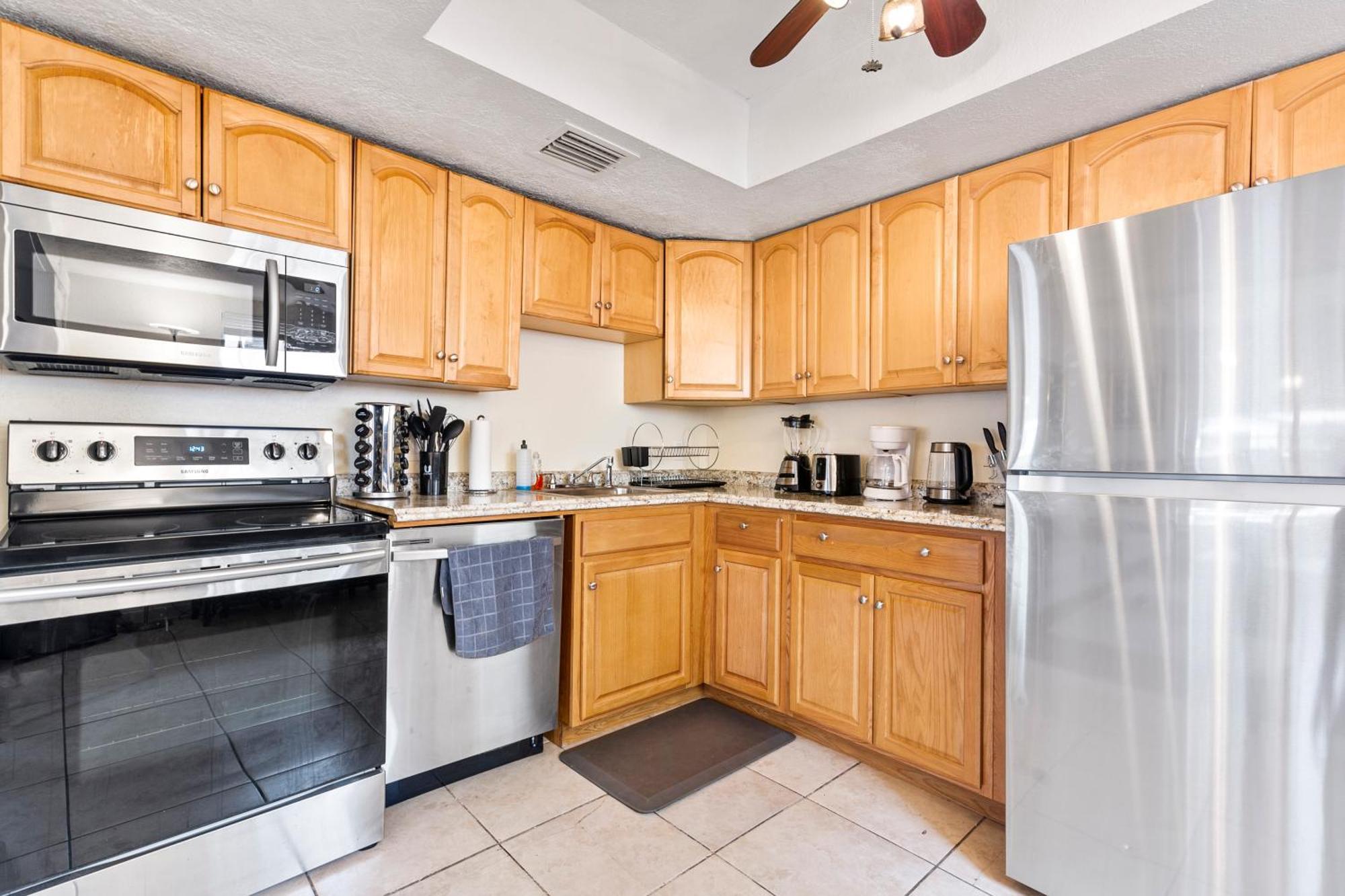 Chic Downtown Vacation Home And Guest Home Γουεστ Παλμ Μπιτς Εξωτερικό φωτογραφία
